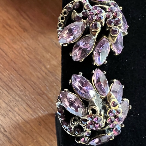 Hollycraft 1950’s Amethyst colored clip on earrings - Picture 6 of 8